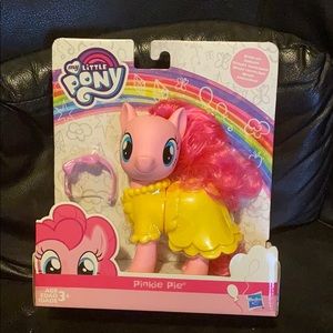 My Little Pony Pinkie Pie w/ snap on fashion